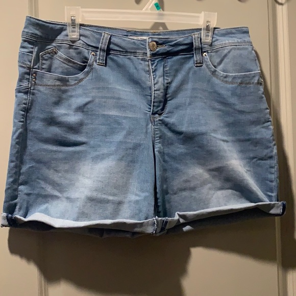 Royalty For Me Pants - Royalty for Me jean shorts